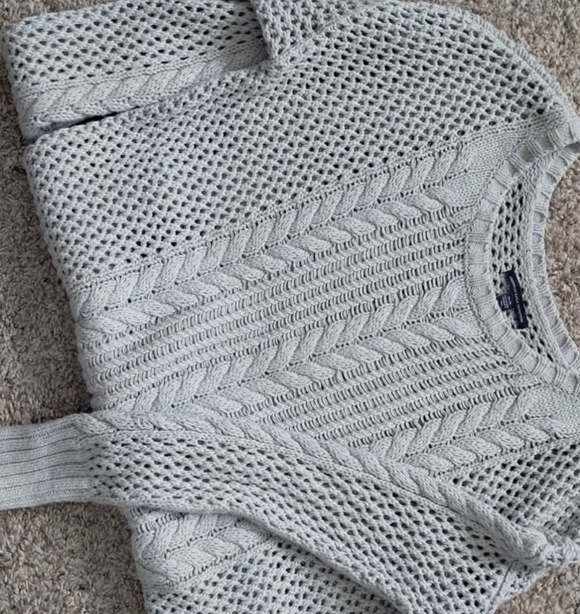 Size Medium 4 Tops - Picture 1 of 8